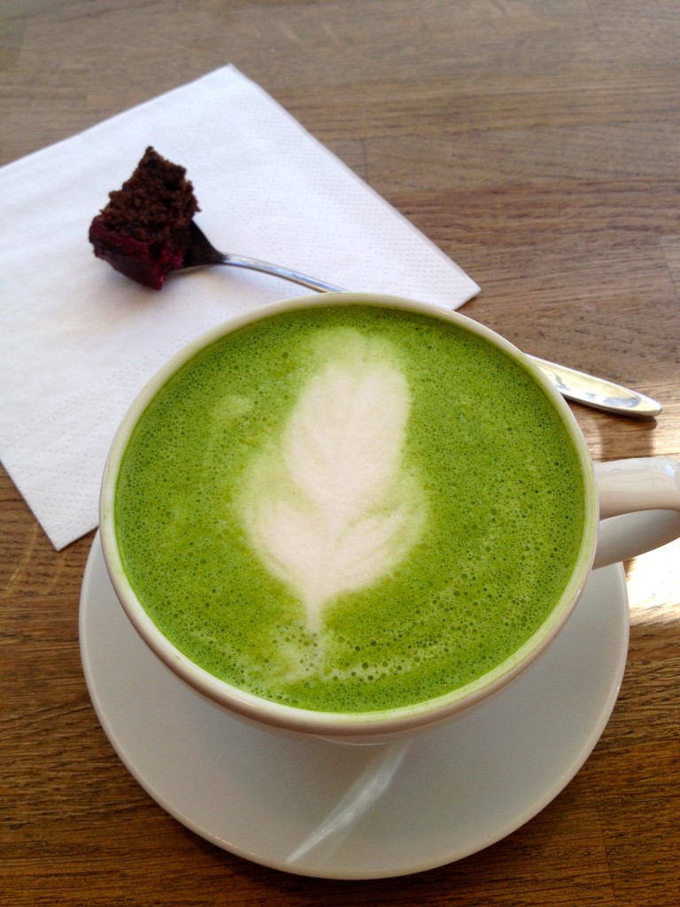 Green mathca latte at Emmerys in Copenhagen