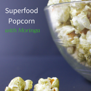Healthy popcorn with moringa